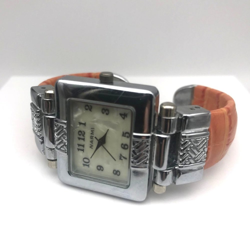 Narmi Women's Silver Tone Analog Quartz Cuff Watch F0406 New Battery - Picture 4 of 6